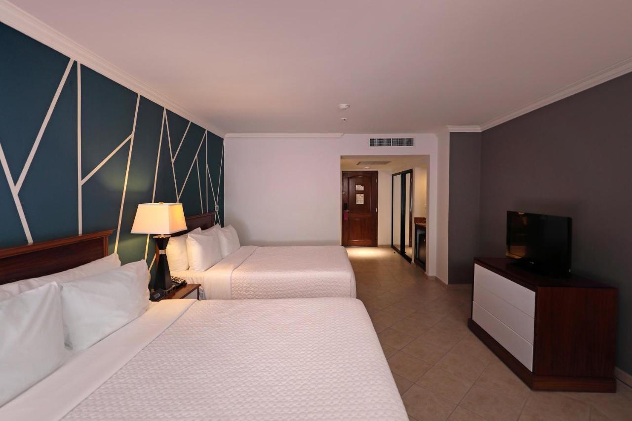 Crowne Plaza Panama By Ihg Hotel Exterior photo