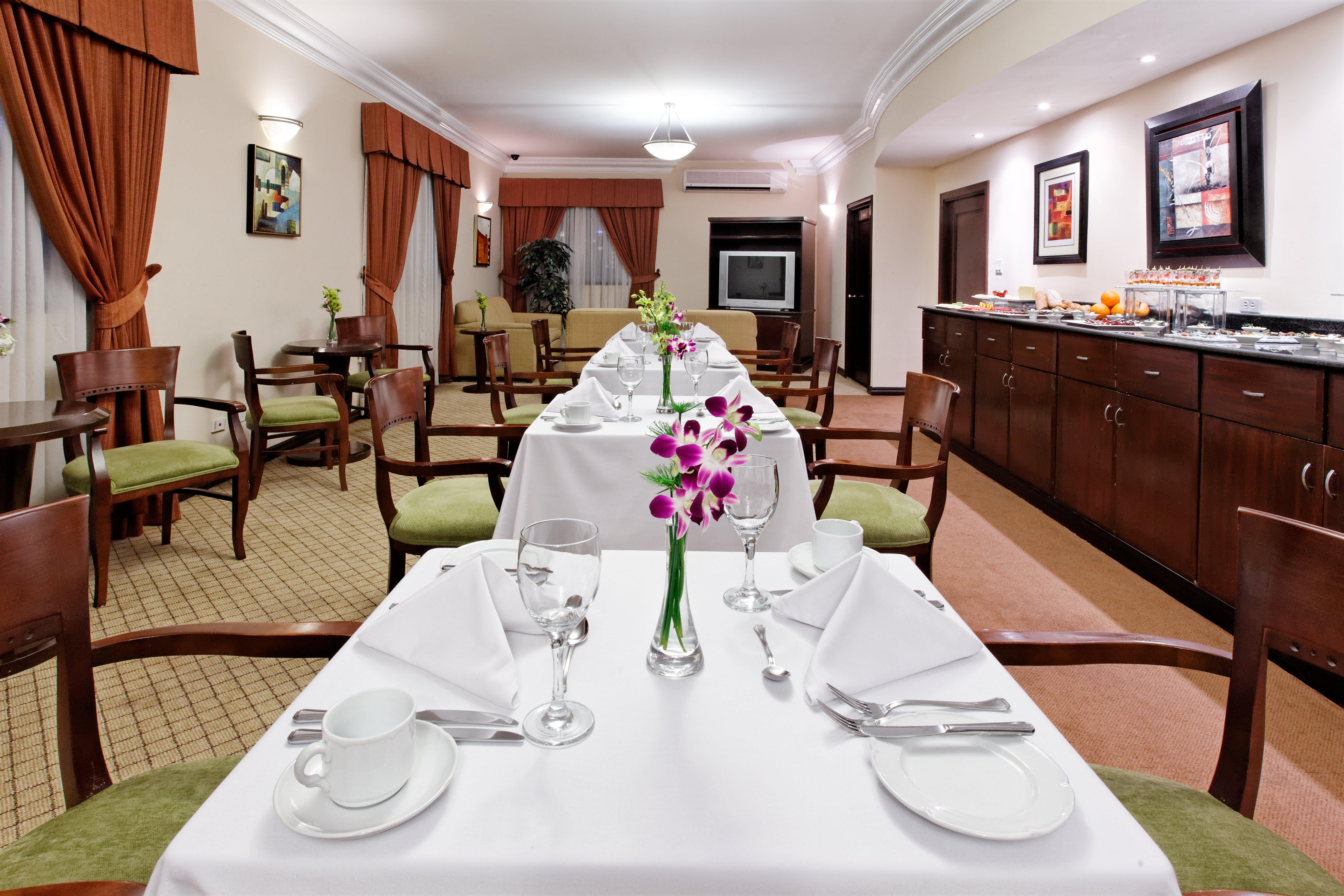 Crowne Plaza Panama By Ihg Hotel Exterior photo