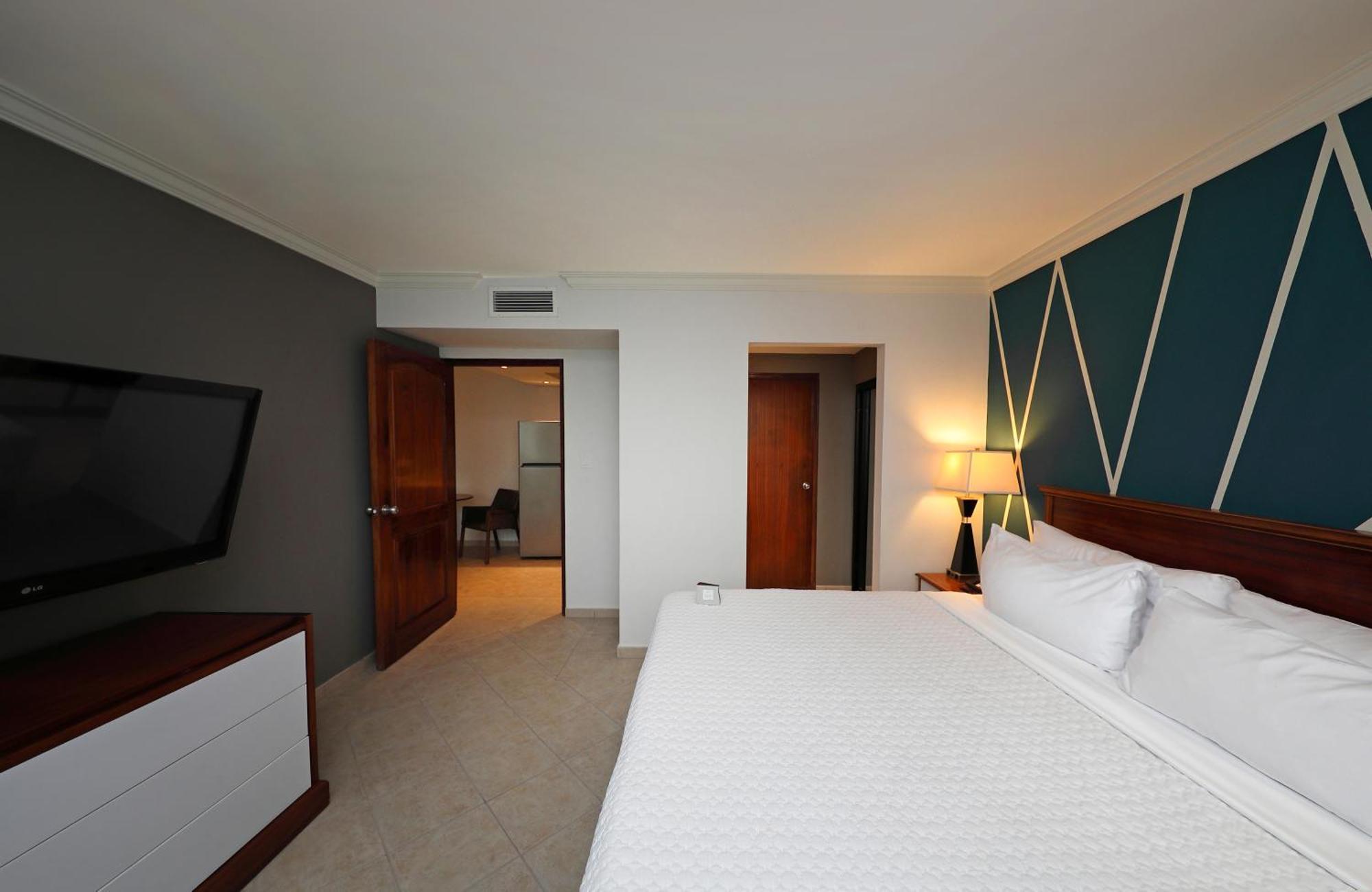 Crowne Plaza Panama By Ihg Hotel Room photo